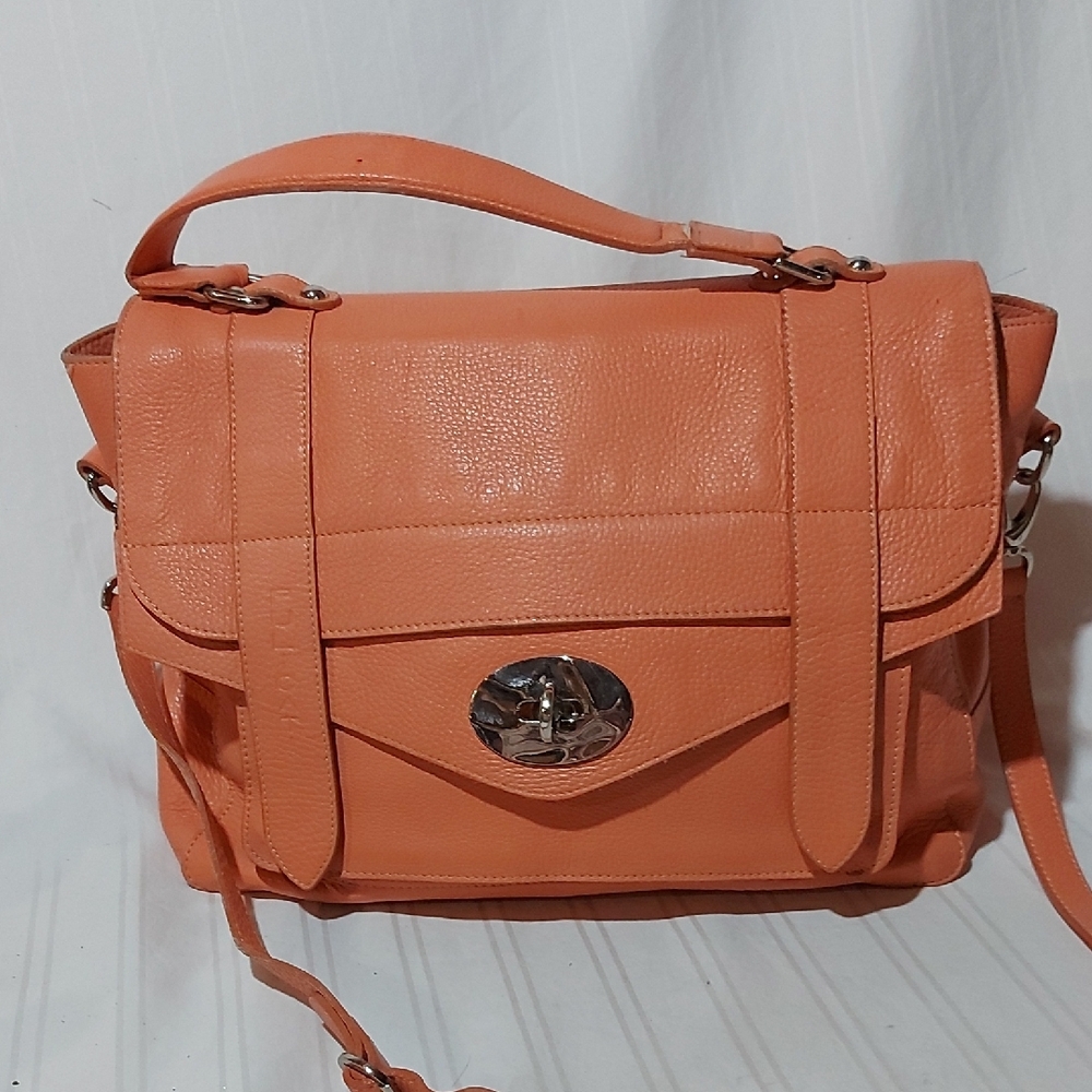 22. PULICATI LEATHER SATHEL BAG!